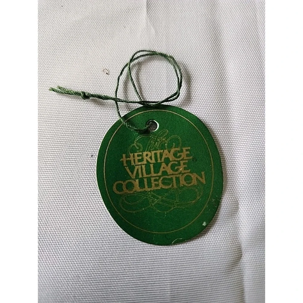 VTG Heritage Collection Christmas At‎ The Park Set Of 3 Handpainted Figurines
